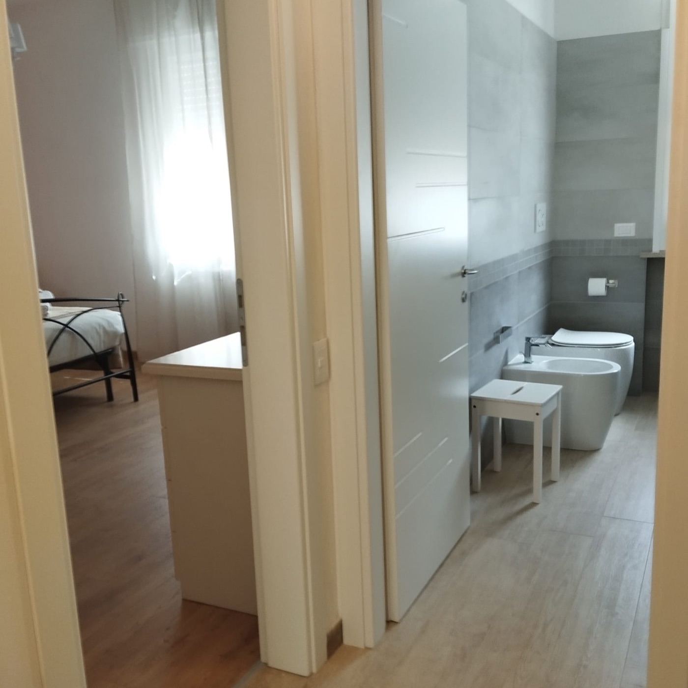The bathroom reserved for Alba Room, viewed from the hallway